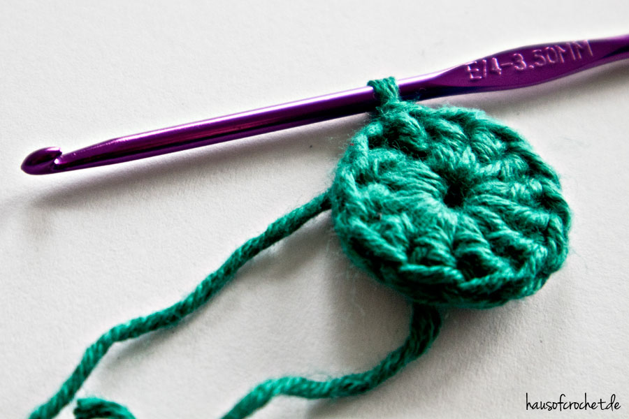 Tutorial: Blumiges Lesezeichen häkeln