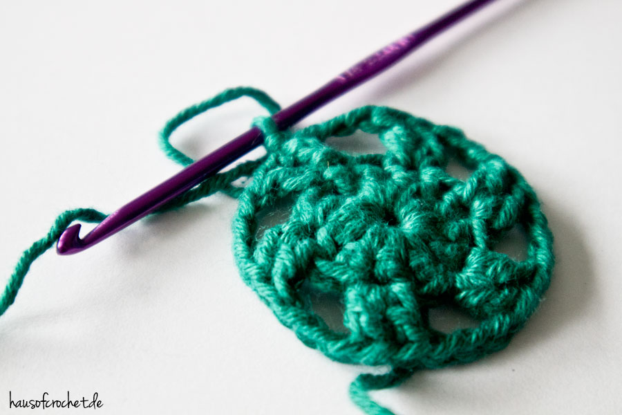 Tutorial: Blumiges Lesezeichen häkeln